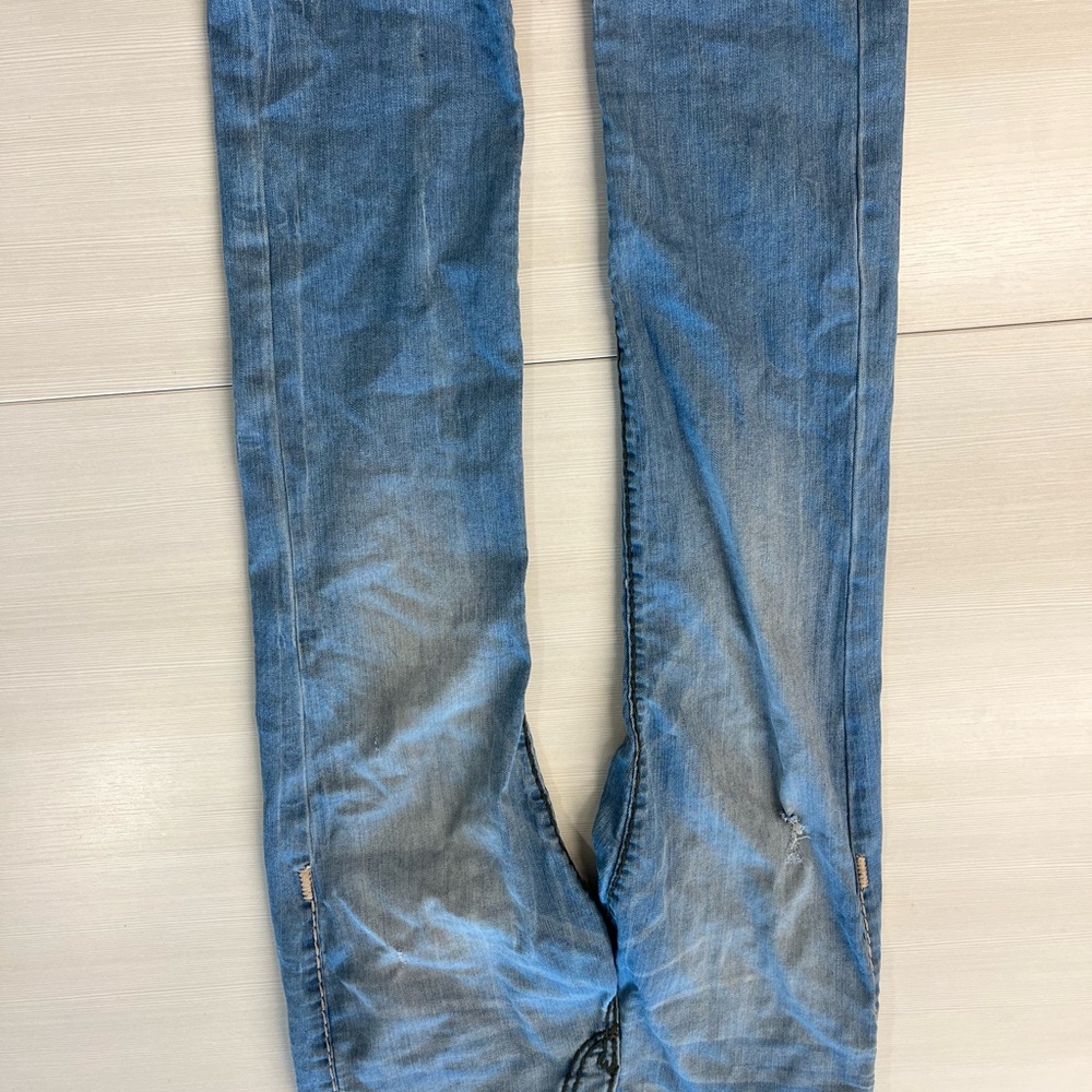 true religion light denim jeans